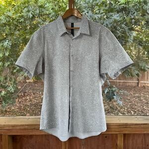 lululemon athletica Light Gray Short-Sleeve Button-Down Shirt